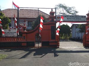 KPU Salatiga Coret 23 Bacaleg KPU Salatiga Coret 23 Bacaleg
