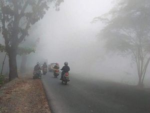 Kabut Asap Mulai Ganggu Masyarakat Pontianak