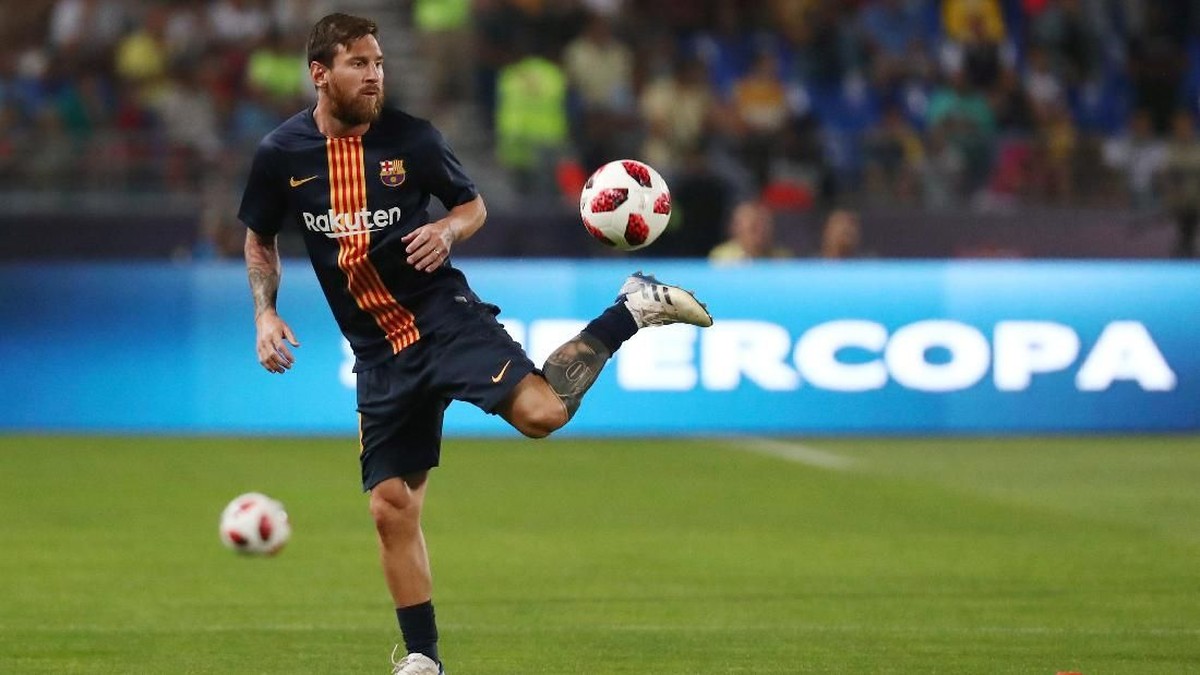 Luis Enrique menyebut Lionel Messi masih jadi pemain terbaik untuk saat ini. (Foto: Sergio Perez/Reuters)