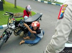 Viral, Bocah Ingusan Menangis Saat Ditilang Polisi di Bondowoso