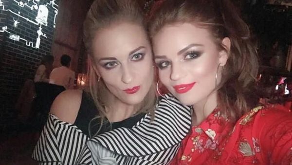 Foto: Ibu dan Anak yang Seperti Seumuran Bahkan Sering Dikira Kembar