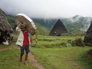 Kawasan Ekowisata Desa Waerebo Kini Dapat Mengakses Internet