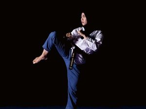 Potret Defia, Atlet Taekwondo Berhijab yang Siap Tanding di Asian Games