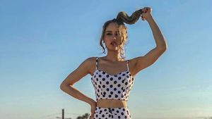 Makin Semangat di Pagi Hari Lihat Cinta Laura yang Makin Seksi