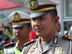 Polantas di Garut Minta Warga Tak Minta Sumbangan di Jalanan