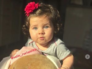 Ya Ampun! Balita Ini Mirip Banget dengan Boneka