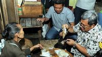 Hobi Ngopi dan Ngerujak, Ini Sosok Ahmad Heryawan yang Disebut Gantikan Sandiaga