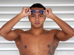 Siman Sudartawa Dulu Takut Air, Kini Perenang Terbaik Indonesia