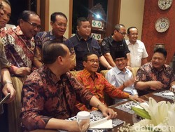 Sandiaga Hadiri Acara Ulang Tahun Akbar Tandjung Ke-73