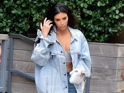 Sepatu yang Dipopulerkan Kim Kardashian Ternyata Bikin Bau Kaki