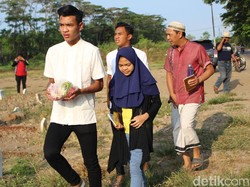 Brylian Pemain Timnas U-16 Ziarah ke Makam Ibu, Kenang Pesan Mendiang