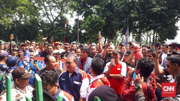 Kicau Mania Gruduk KLHK Protes Peraturan Satwa Dilindungi