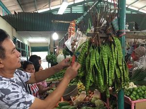 Yusril Ihza Mahendra yang Doyan Pete hingga Gaya Makan Ahmad Heryawan