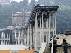 Jembatan Layang di Italia Ambruk, Korban Tewas Jadi 35