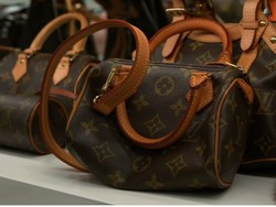 Tas Hermes Sampai LV Dijual Harga Miring, Orang Kaya Pada BU Nih Ye...