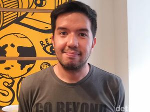 Comi Kembali Bergabung, Payung Teduh Siap Manggung Lagi