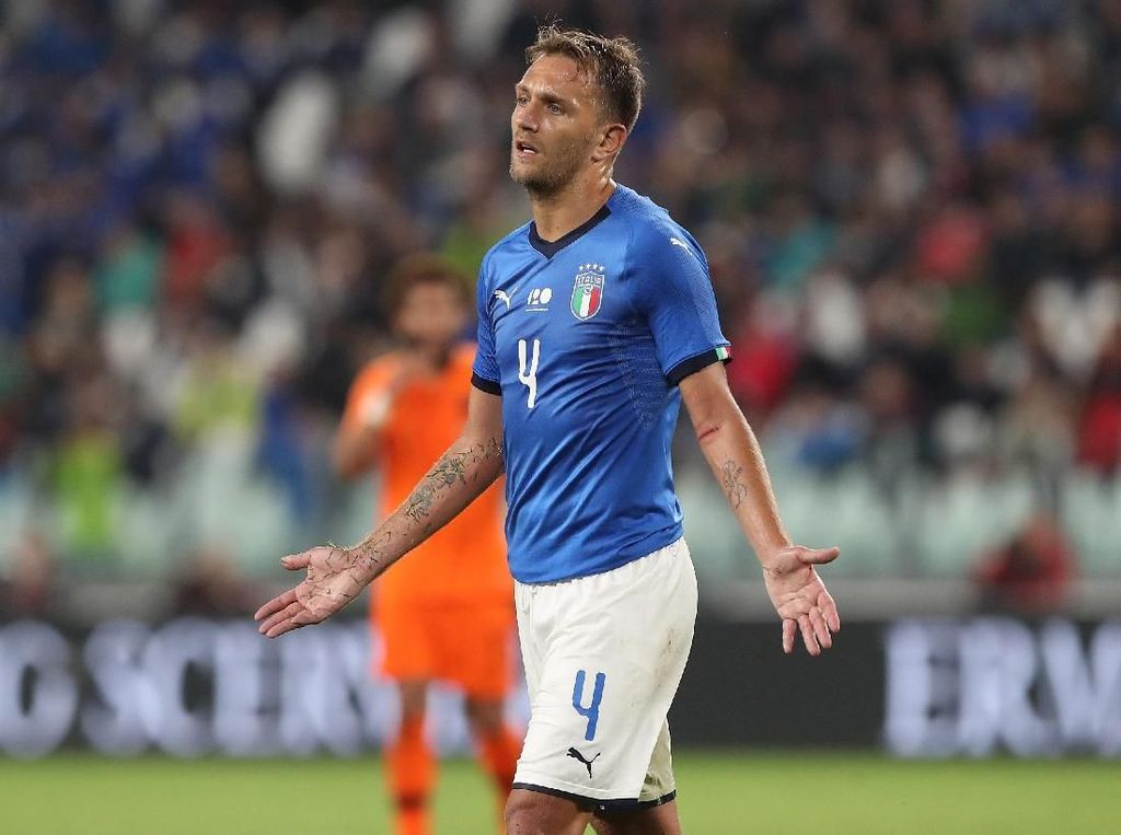 Bek Timnas Italia Nyaris Jadi Korban Ambruknya Jembatan Layang di Genoa Bek Timnas Italia Nyaris Jadi Korban Ambruknya Jembatan Layang di Genoa