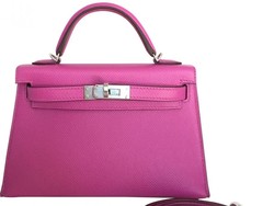 Siap Dilelang, Deretan Tas Hermes Ini Dipamerkan di Grand Hyatt, Jakarta