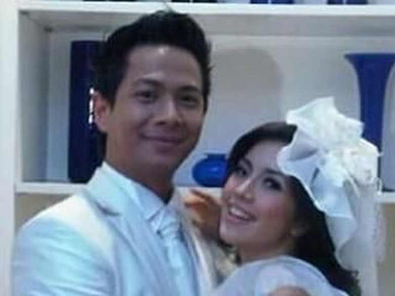 Jika Resmi Cerai, Delon Berharap Bisa Nikah Lagi dengan Yeslin Wang