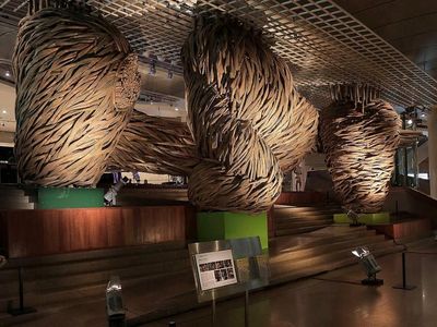 Foto: Melihat Karya Joko Avianto di Frankfurt Hingga Bundaran HI