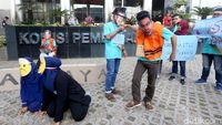 Aksi Teatrikal Jual-beli Sel Mewah Para Koruptor