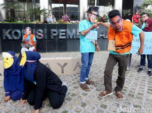 Aksi Teatrikal Jual-beli Sel Mewah Para Koruptor