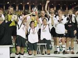 Liverpool juga ada dalam daftar 10 klub terakhir pemenang Piala Super Eropa. Mereka menggapainya di tahun 2001 dan 2005. (Foto: Getty Images)