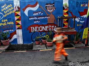 Giliran Mural HUT RI Hiasi Jakarta