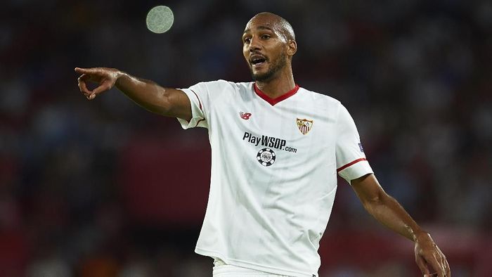 Steven Nzonzi bergabung AS Roma dari Sevilla. (Foto: Aitor Alcalde/Getty Images) Steven Nzonzi bergabung AS Roma dari Sevilla. (Foto: Aitor Alcalde/Getty Images)