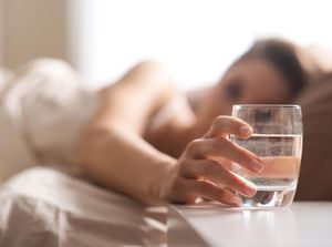 Tidak Harus Selalu Minum 8 Gelas Tiap Hari, Ini 5 Aturan Minum Air Putih Tidak Harus Selalu Minum 8 Gelas Tiap Hari, Ini 5 Aturan Minum Air Putih