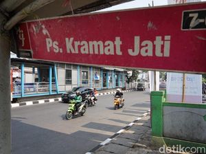 Dilewati Pawai Obor Asian Games, Toko dan PKL Pasar Kramat Jati Tutup