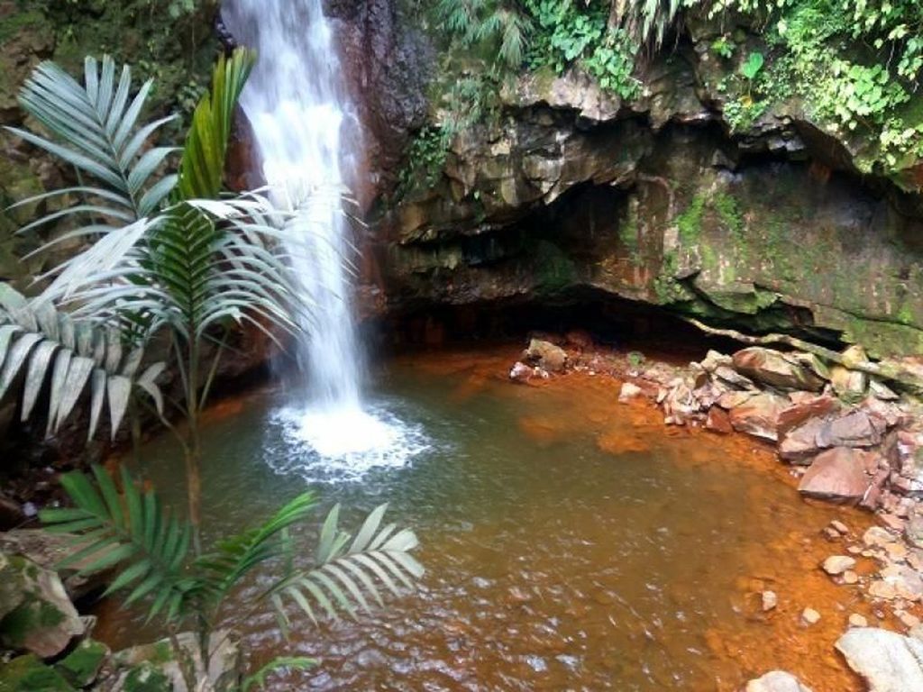 Air Terjun Cantik di Bogor yang Belum Banyak Orang Tahu Air Terjun Cantik di Bogor yang Belum Banyak Orang Tahu