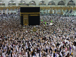 Buat Komunikasi Lancar Saat Haji dengan Paket Promo 3in1 Haji