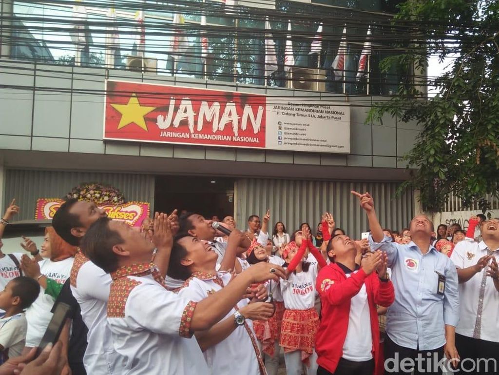 Pejabat Kemendagri Sampaikan Pesan Politik Tjahjo ke Relawan Jokowi Pejabat Kemendagri Sampaikan Pesan Politik Tjahjo ke Relawan Jokowi