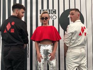 Selamat! Ini Nama Pemenang Kuis Clean Bandit detikHOT Selamat! Ini Nama Pemenang Kuis Clean Bandit detikHOT