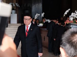 Mendagri Sambangi Kantor Wiranto, Bahas Polemik Kabupaten di Papua