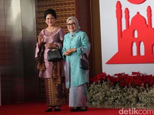 Foto: Gaya Iriana Jokowi Pakai Tas Fendi ke Sidang MPR