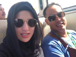 Naik Haji, Nia Ramadhani Ditanya Pakai Agen Travel Mana