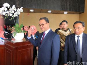 Hadiri Sidang Tahunan MPR-DPR, Anies: Assalamualaikum