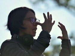 Dari Filosofi Kopi, Angga Sasongko Melangkah ke Wiro Sableng