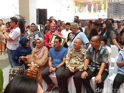 Sandiaga Hadiri Mayestik Red Carpet 2018