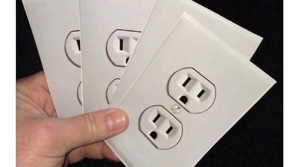 Foto: Awas Tertipu Colokan Listrik Palsu di Bandara