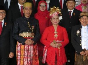 Dulu Berbaju Adat Bugis, Jokowi Kini Berjas Biru di Sidang Tahunan