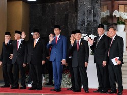 Saat Jokowi Freeze Lambaikan Tangan Seusai Sidang Tahunan
