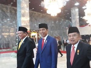 Ketua DPR Nilai Kinerja Jokowi Tangani Karhutla Sudah Memuaskan Ketua DPR Nilai Kinerja Jokowi Tangani Karhutla Sudah Memuaskan