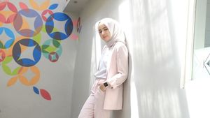 Ayu Tenan, Ini Potret Psikolog Cantik Berhijab asal Yogyakarta