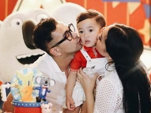 Cara Unik Raffi Ahmad Kenalkan Presiden pada Rafathar Cara Unik Raffi Ahmad Kenalkan Presiden pada Rafathar