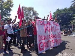 Mahasiswa Bandung Tolak Deklarasi #2019GantiPresiden