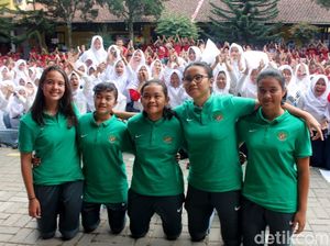 Timnas U-16 Meriahkan Lomba 17-an di Banjarnegera