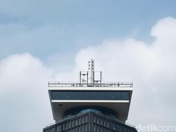 Ayunan Paling Tinggi di Eropa, Lihat dari Bawah Saja Ngeri